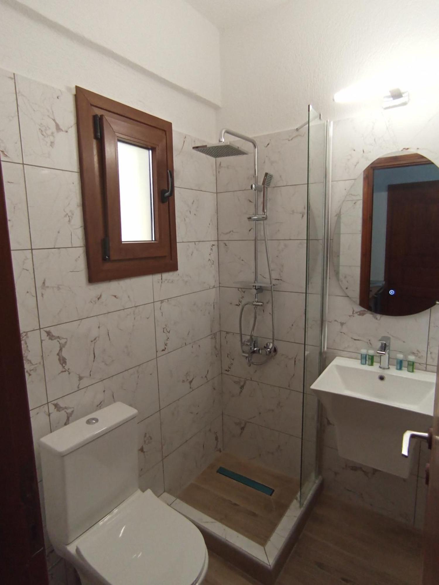 Villa Sandra Panormos  Room photo